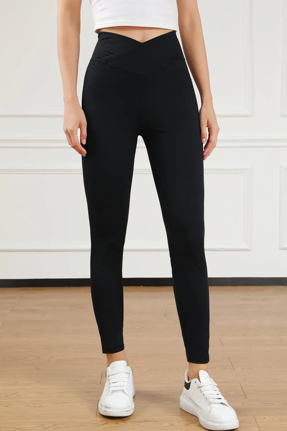 Active Leggings with Seamless V-Waist