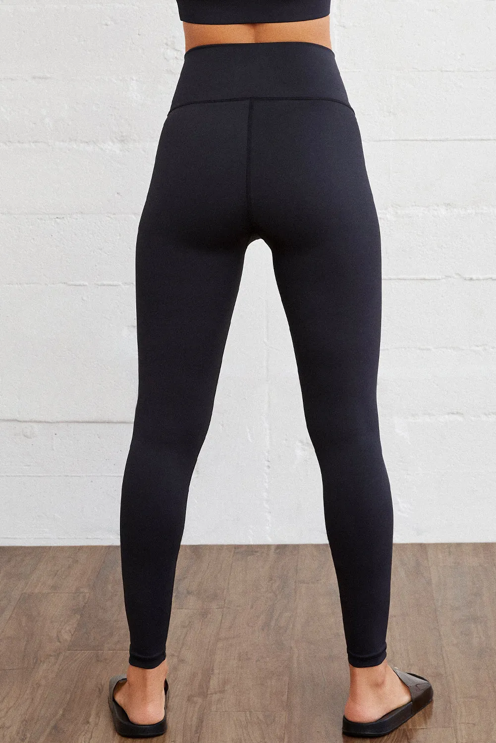 Active Leggings with Seamless V-Waist