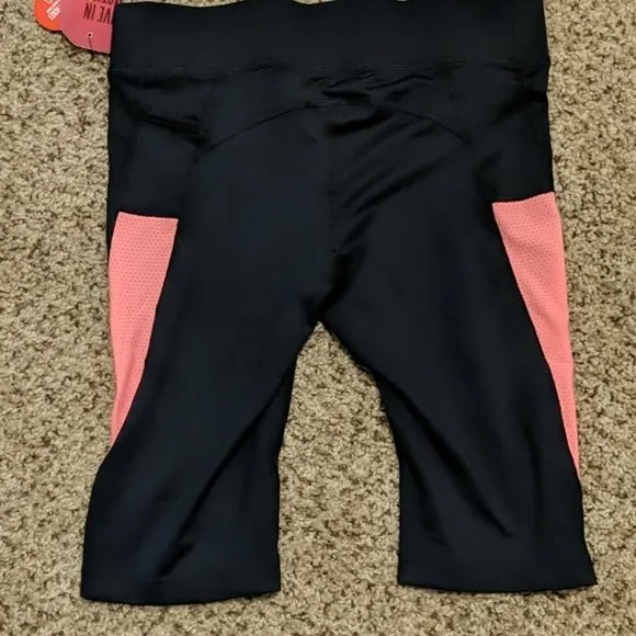 Bermuda Coral Workout Leggings