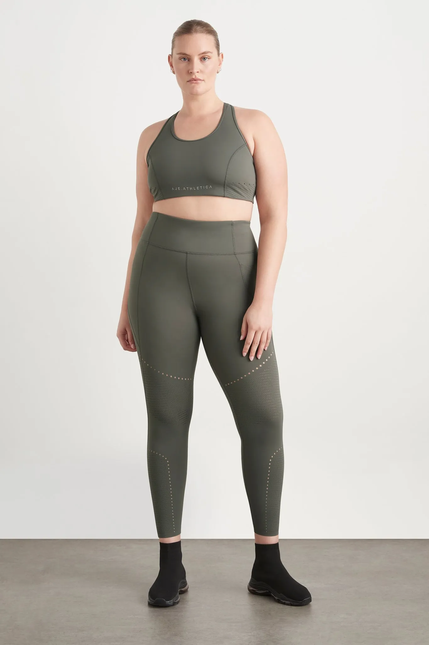 High Waisted Perforated 7/8 Legging 227