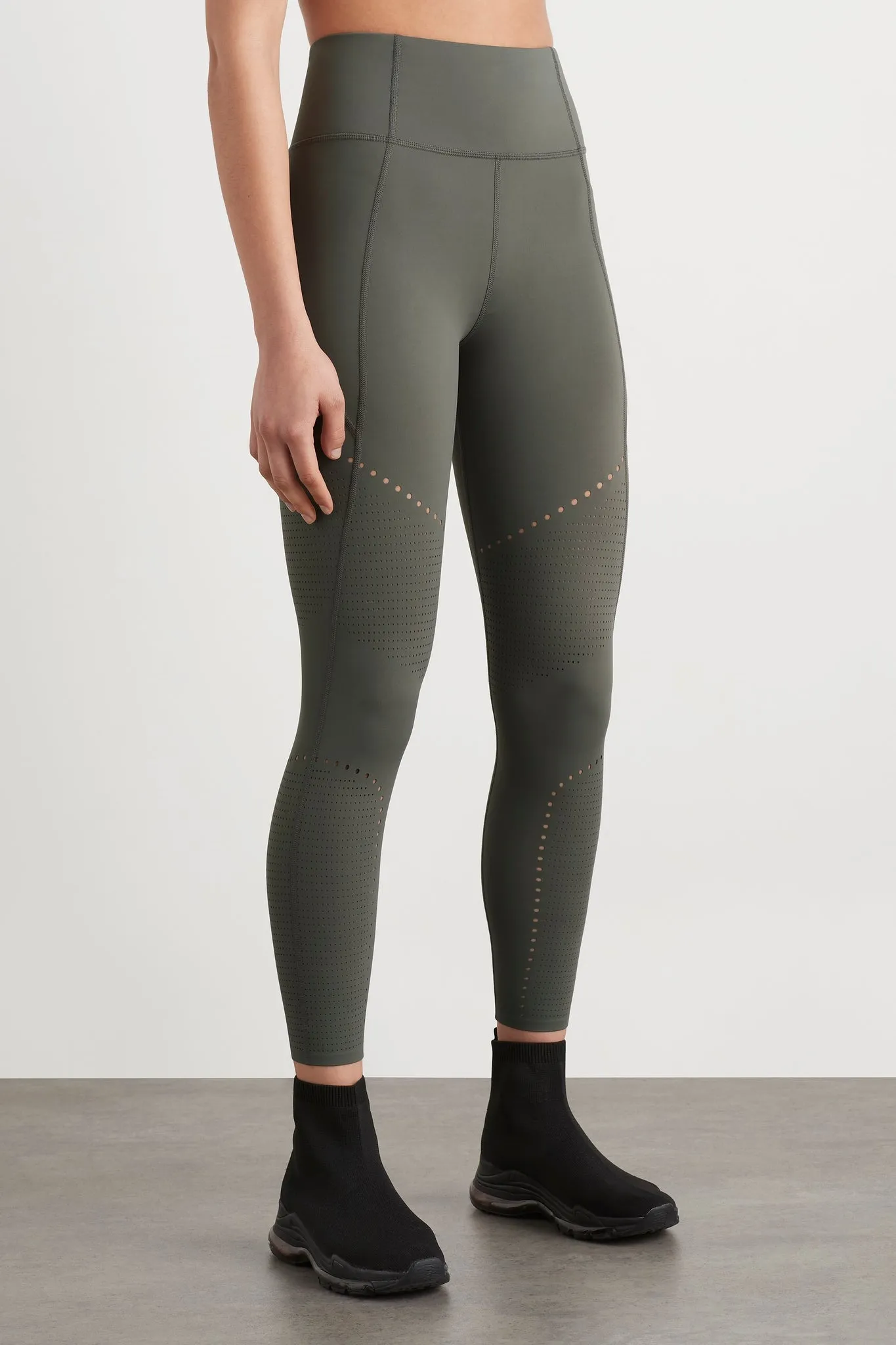 High Waisted Perforated 7/8 Legging 227