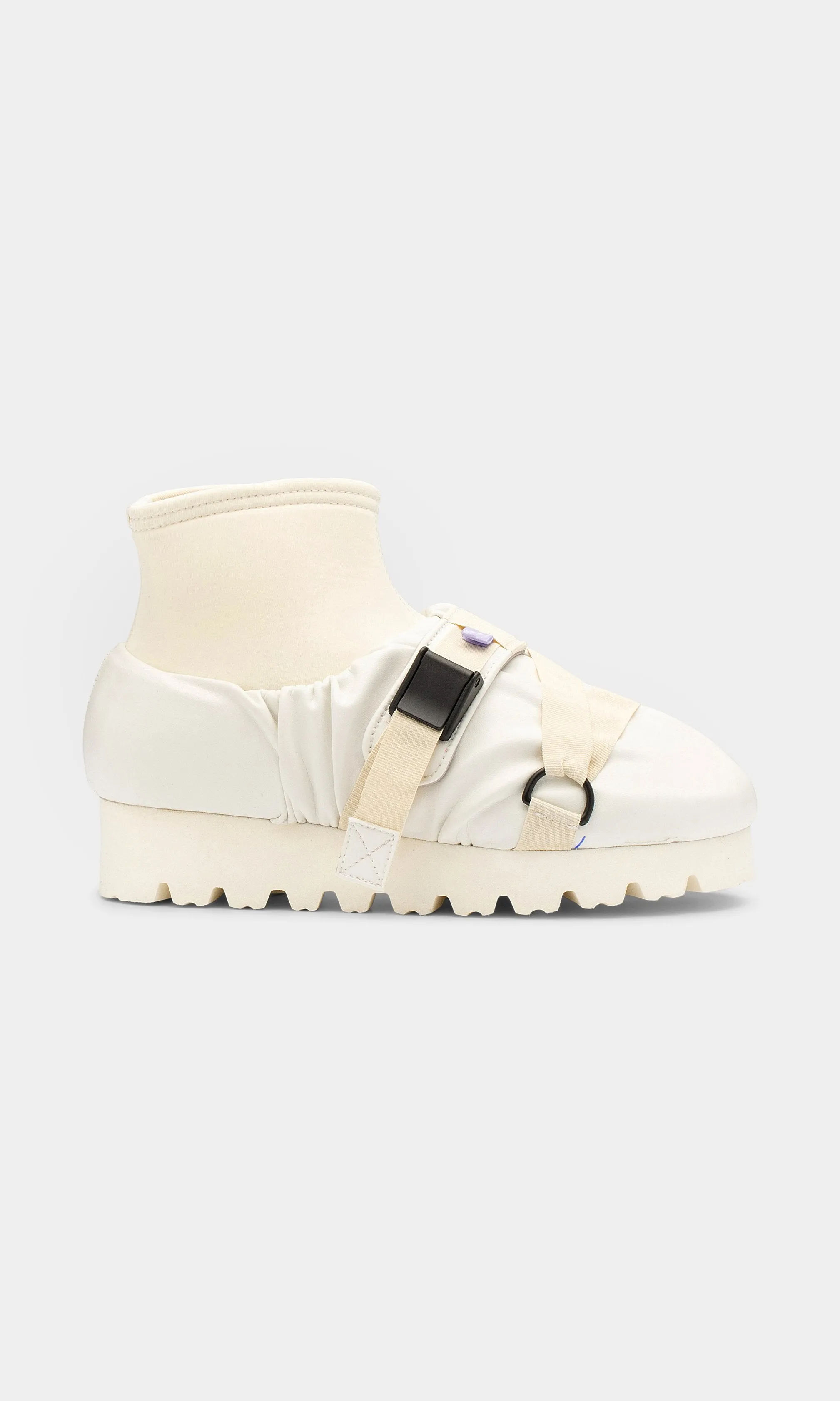 Moon White Nawa Camp Mid Shoes