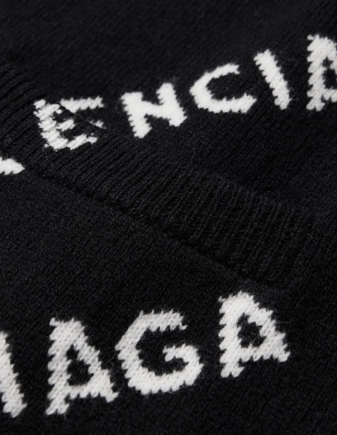 Stylish Balenciaga Cardigans - The Ultimate Street Style Luxury