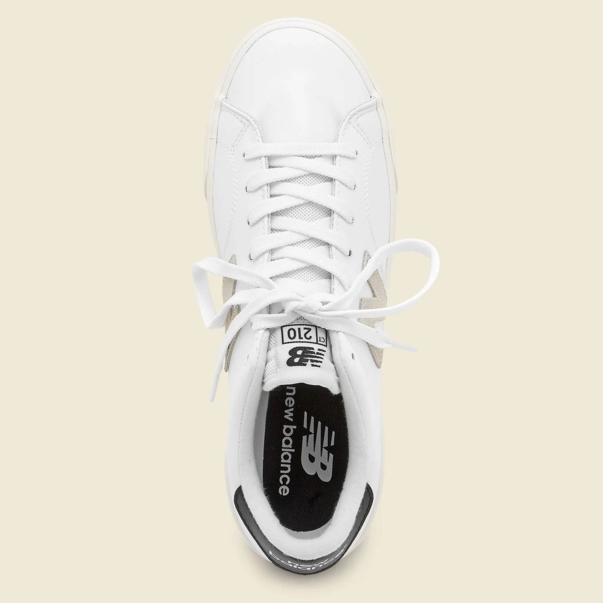 White Black Court 210 Sneaker