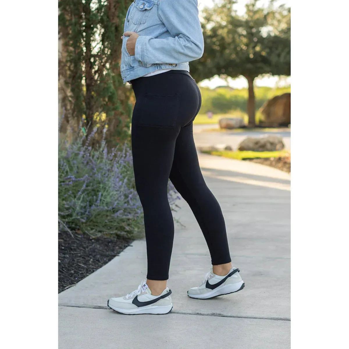 Women's Black Leggings with Pockets