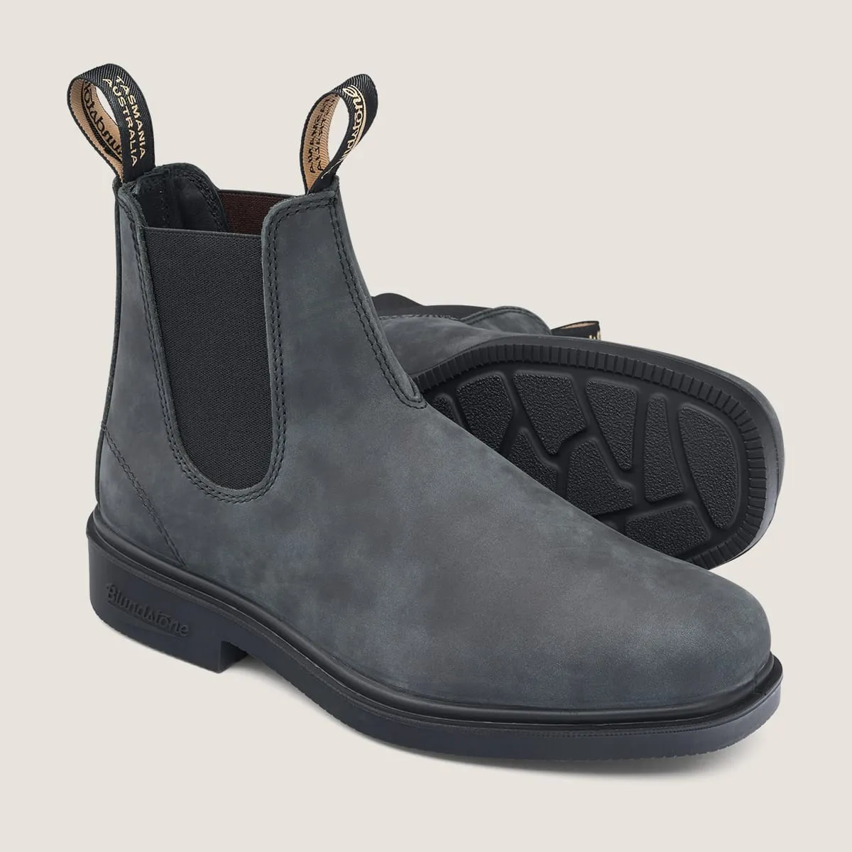 Women's Chelsea Boots - Rustic Black